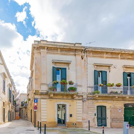 Andrea'S Hotel Lecce Exterior photo